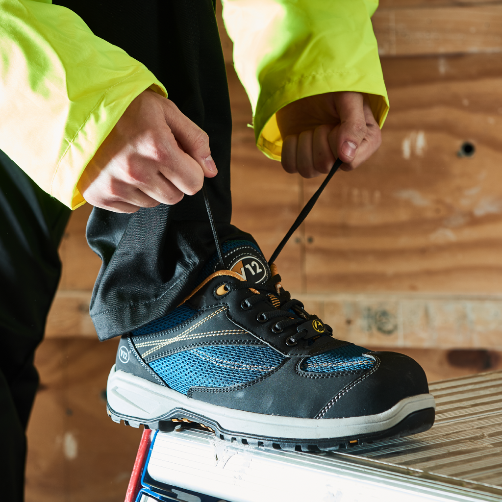 V12 Footwear V1950 Velocity IGS S3 HI HRO ESD SRC Safety Trainer
